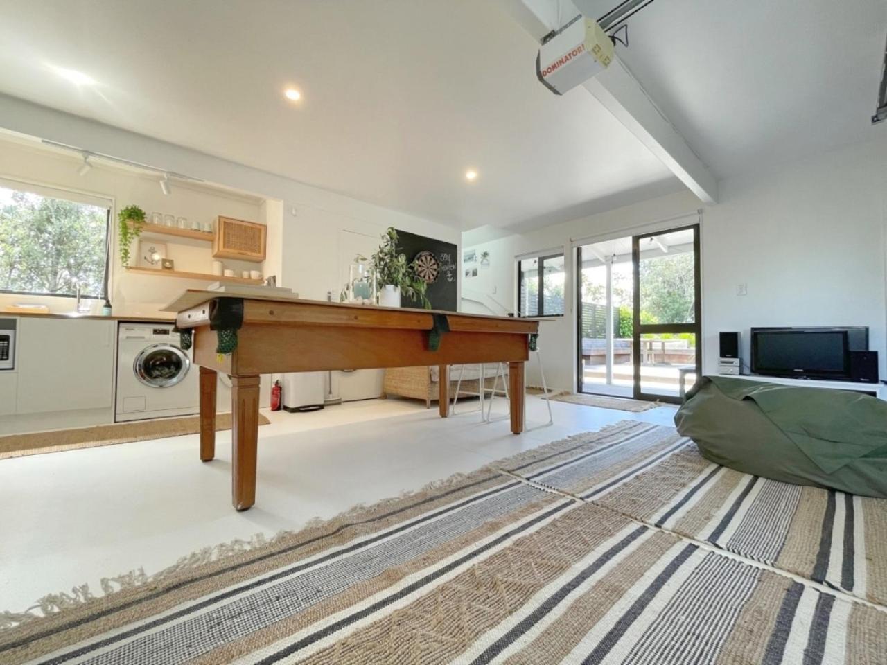 Seaview Estate - Stay Waiheke Onetangi Экстерьер фото